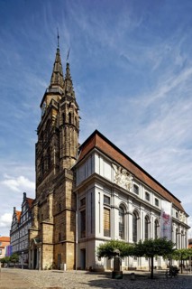 Montgelasplatz, Collegiate Church, Evangelical Lutheran Parish Church of St. Gumbertus, landmark