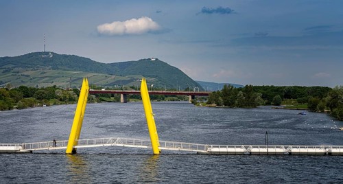 Ponte Cagrana, bridge in Donaucity, Vienna, Austria, Europe