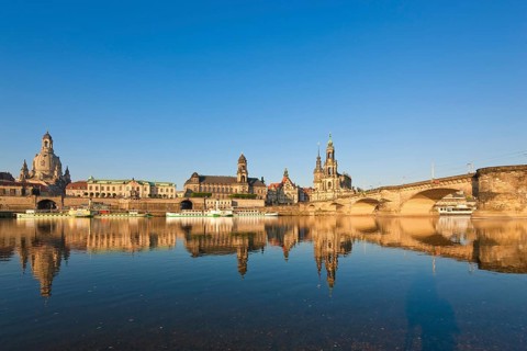 DEU Saxony Dresden Dresden Silhouette