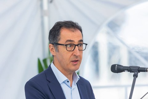 Federal Minister of Food and Agriculture, Cem Özdemir, visits Großdrebnitzer Agrarbetriebsges. mbH