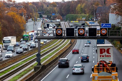 Motorway A40, Ruhrschnellweg, in Essen, route through the city centre, is affected by a possible
