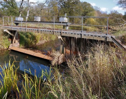 Dry fallen weir over a ditch, Middle Elbe Biosphere Reserve, Saxony-Anhalt, Germany, Europe