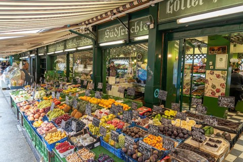 Stall with fruit at the Naschmarkt in Vienna, Austria, Europe