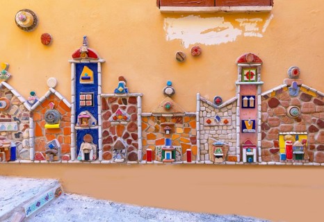 Mosaics and decorations at Cortile Carini alley, Sciacca, Agrigento district, Sicily, Italy, Europe