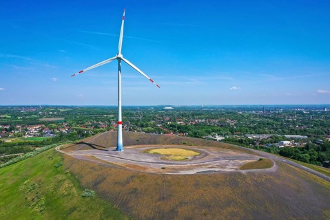 Gladbeck, Ruhr area, North Rhine-Westphalia, Germany, wind turbine on the Mottbruchhalde, a spoil