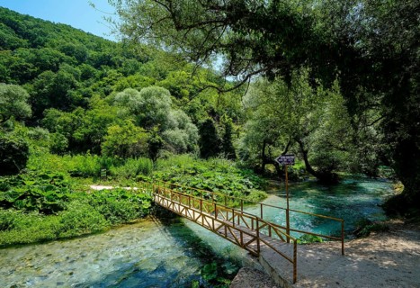 Muzina, Albania, Syri i Kaltër, BLUE EYE, is the country's most water-rich spring at 6 metres per