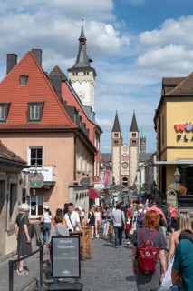 St Kilian's Cathedral with lively Domstrasse, Würzburg, Lower Franconia, Bavaria, Germany, Europe