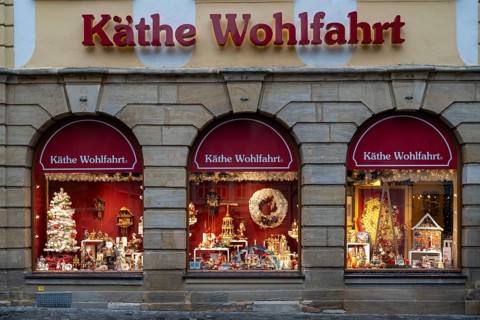 Shop window with Christmas decorations, Käthe Wohlfahrt, Bamberg, Upper Franconia, Bavaria,