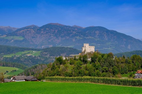 Michelsburg Castle near St. Lorenzen, near Bruneck, Pustertal, South Tyrol, Italy, Europe