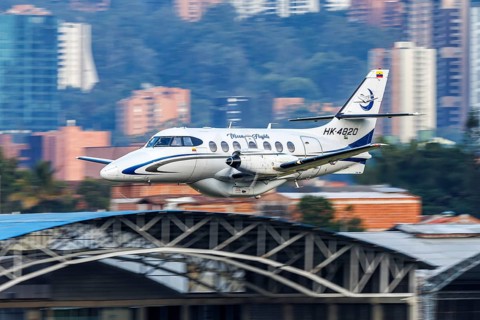 A Moon Flights Jetstream 32 aircraft with registration HK-4820 at Enrique Olaya Herrera Airport in