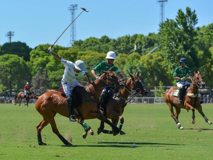 Scene from the 131st Argentine Open Polo Championship (Spanish: Campeonato Argentino Abierto de