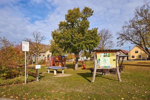 Children's playground with table tennis table and climbing frame, Dorfstraße, Möglenz district, Bad