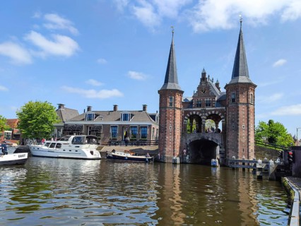 Water Gate, the landmark of Sneek, built in 1613, Sneek, province of Friesland, Netherlands