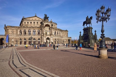 Semperoper, Dresden State Opera House, Neo-Renaissance architectural style, equestrian statue of