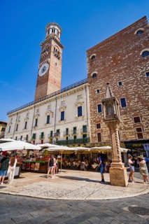 Torre dei Lamberti, Piazza delle Erbe, Verona, Veneto, Italy, Europe