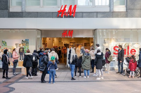 Essen, North Rhine-Westphalia, Germany - Retail in times of the corona pandemic during the second
