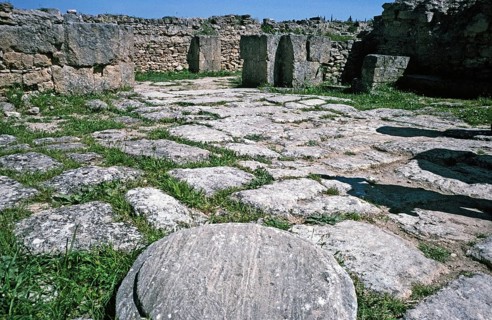 Prehistoric archaeological site in Ugarit, Syria, 1998 Reception room of the palace, Asia