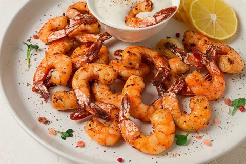 Fried shrimp, headless, with spices, grilled, homemade, no people