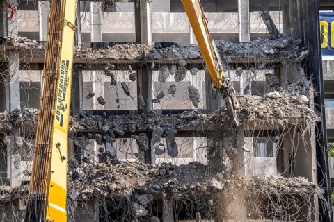 Construction site on Haroldstraße, demolition of a former office building, after complete gutting