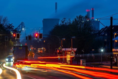 Hüttenwerke Krupp Mannesmann, HKM, blast furnaces, cooling tower, in Duisburg-Hüttenheim, view over
