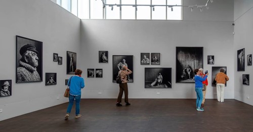 Shrimpers' portraits by photographer Stephan Vanfleteren at NAVIGO Visserijmuseum, fishery museum