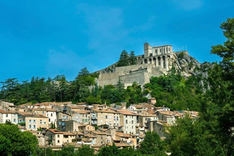 Sisteron. View of the city at the foot of the Citadel. Alpes-de-Haute-Provence. Provence-Alpes-Côte