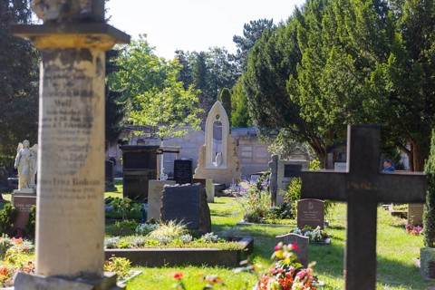A new monument can be seen at Caspar David Friedrich's grave in Dresden's Trinitatisfriedhof