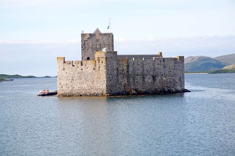 Kisimul castle dating from the sixteenth century and home of the MacNeil clan, Castlebay, Barra,
