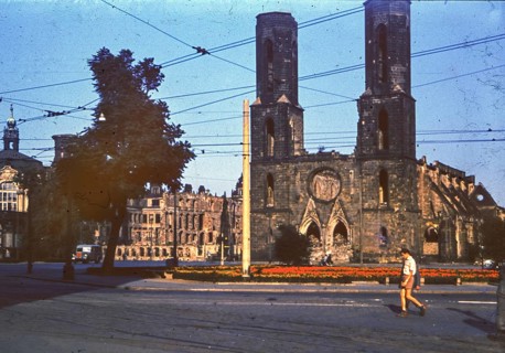 Postplatz with the ruins of the Gothic Sohienkirche, which was demolished in 1962. ESTIMATED DATE