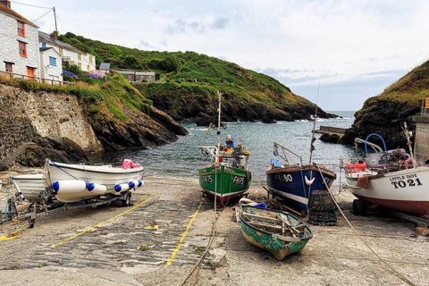 Boats in Portloe Harbour, small fishing village, film set, Cornwall, England, Great Britain