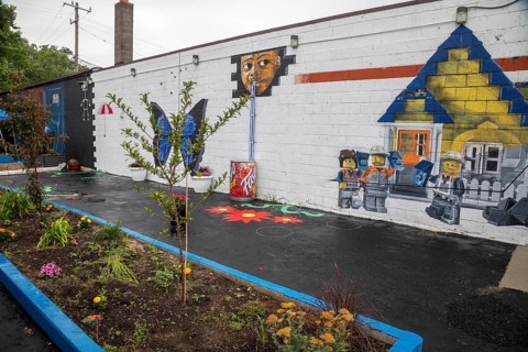 Detroit, Michigan, The Secret Garden Gallery, an outdoor art gallery and garden tucked between two