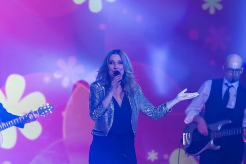 Kim Fisher Kim Fisher (* 17 April 1969 as Kerstin Poetke in Berlin) is a German singer and