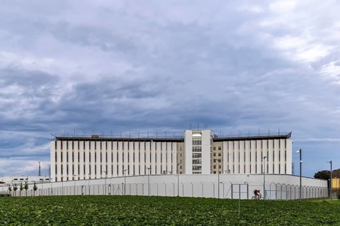 Stammheim Prison, JVA, exterior view of the maximum security prison with prison wall, Stuttgart,