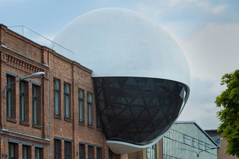 The Oscar Niemeyer Sphere was completed at the end of June 2020 as a factory canteen on the site of