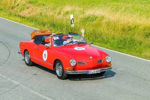 A drive for vintage vehicles. Skilful handling of the vehicle, finding the route by means of the