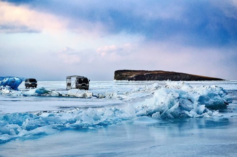 Cars on the ice, Lake Baikal, Olkhon Island, Pribaikalsky National Park, Irkutsk Province, Siberia,