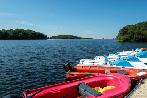 Lake of Lastioulles. Artificial lake of 125 hectares. Hydroelectric network of the Dordogne basin.
