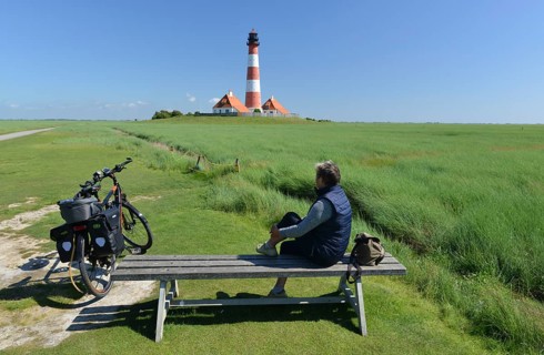 Rest at Westerheversand lighthouse, Schleswig-Holstein, Germany, Europe