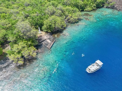 Aerial view of the Captain James Cook Monument, Captain Cook Monument Trail, Kealakekua Bay State