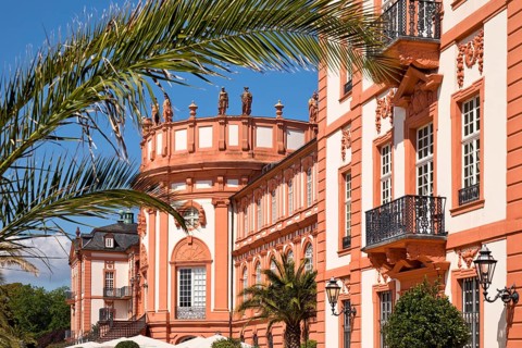 Biebrich Palace with the Rotunda from the Rhine side, Wiesbaden, Hesse, Germany, Europe