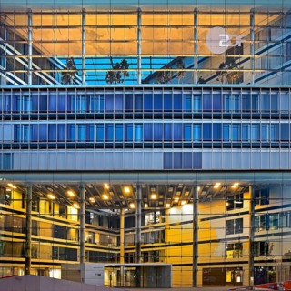 Deichtor-Center, also Deichtor Office Center, DOC for short, Modern architecture with four-storey