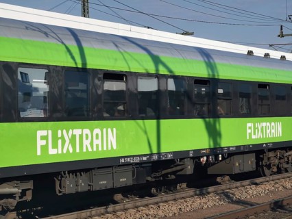 Flixtrain, train of Flixtrain GmbH, a German railway company of Flix SE, here in the station of