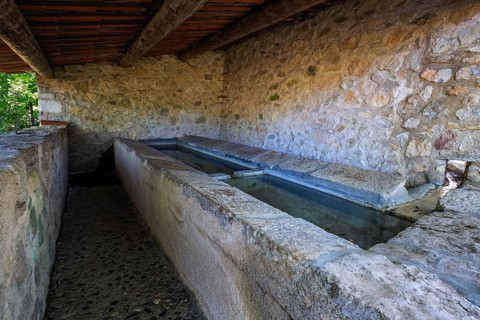 Old washing place at Château d Esparron, Esparron-de-Verdon, Provence-Alpes-Côte d'Azur, Provence,