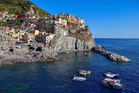 Fishing village of Manarola, district of Riomaggiore, Cinque Terre, province of La Spezia, Liguria,