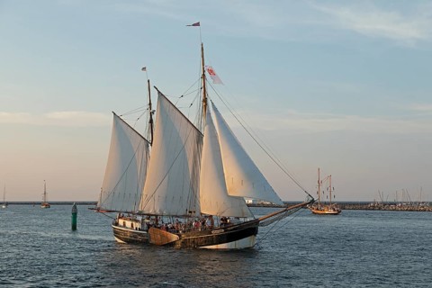 Sailing ship, Unterwarnow, Hanse Sail, Warnemünde, Rostock, Mecklenburg-Western Pomerania, Germany,