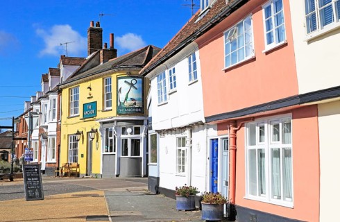 The Anchor pub on Quay Side, Woodbridge, Suffolk, England, UK
