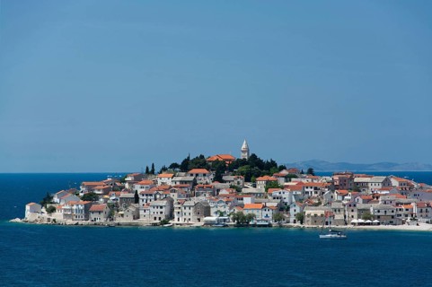 Primosten is a town in Croatia and is located in central Dalmatia between Split and Sibenik on the