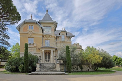 Château de la Roseraie, Villa, Chateau, Carpentras, Vaucluse, Provence, France, Europe