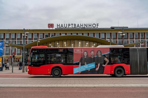 Bochum central station, station concourse, local bus, public transport connection, North