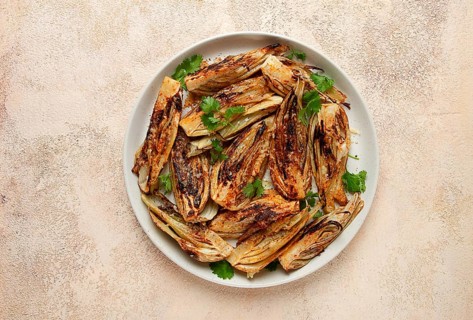 Baked, oven-baked fennel, with spices, in olive oil, homemade, no people